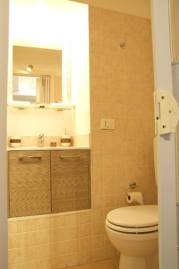 Monolocali In Casa Con Giardino Bellagio Apartman Kültér fotó
